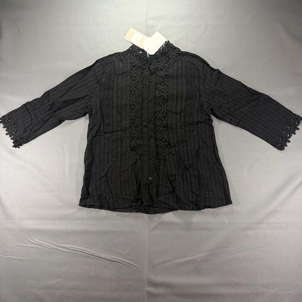 Lavender Tribe Design Co. Womens Black Lace Blouse Top Size Small NWT